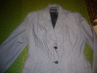 Отдается в дар пиджак женский 44-46 — размер