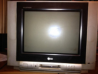 Отдается в дар Телевизор LG CT-15Q95KE с ПДУ и антенной