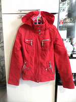 Отдается в дар Куртка для девочки подростка 38-40 размер Российский.
