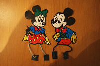 Отдается в дар Танцующие Miney и Mickey Mouse