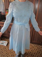 Отдается в дар Платье голубое, размер 44-46.