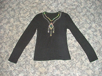 Отдается в дар Кофточка женская черная, размер 44-46