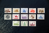 Отдается в дар Первый выпуск стандартных почтовых марок Российской Федерации