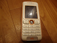 Отдается в дар Телефон sony ericsson w200i