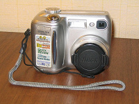 Отдается в дар Цифровой фотоаппарат Nikon Coolpix 4300.