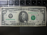 Отдается в дар Банкнота бона 5 долларов 1995 год