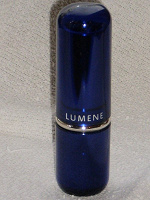 Отдается в дар 2 помады Lumene и Avon