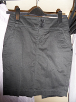 Отдается в дар Черная юбка-карандаш, EUR 34
