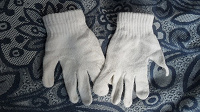 Отдается в дар белые перчатки