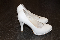 Белые туфли Blossem