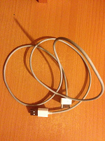 Отдается в дар USB провод для Iphone 3GS