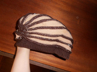Отдается в дар Женская шапочка-тюрбан и тёплые шарфики