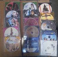 Отдается в дар фильмы на ДВД-дисках (около 90 шт).