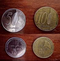 Отдается в дар Монеты 50 и 100 кванза