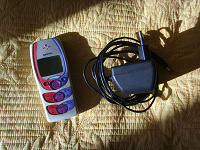 Отдается в дар Nokia 2300+зарядка+чехол