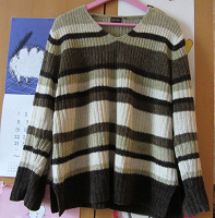 Отдается в дар свитер 58 размер