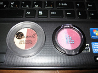 Отдается в дар Тени Avon и Oriflame