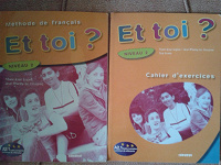 Отдается в дар Учебник и рабочая тетрадь для изучения французского языка