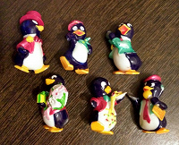 Отдается в дар винтажные киндеры — пингвины