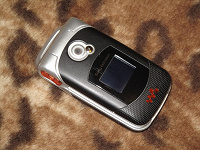 Отдается в дар Телефон Sony Ericsson W300i