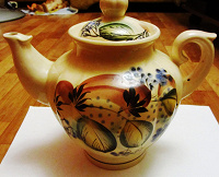 Отдается в дар Большой керамический чайник СССР