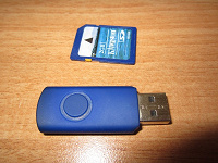 Отдается в дар Флешки SD и USB