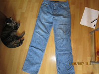 Отдается в дар Мужские джинсы на высокий рост, размер 46-48. Отдам сегодня 21.04 на ОВ.