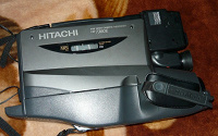 Отдается в дар Видеокамера VHS Hitachi VM-7380E
