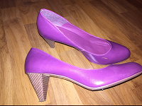 Отдается в дар туфли розово-фиолетовы размер 41 Б/У