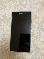 Отдается в дар Телефон Sony xperia z1 сломанный