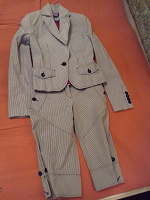Отдается в дар Оригинальный французский костюм 42р (пиджак + бриджи)