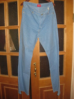 Отдается в дар Летние женские джинсы (светло-голубые)