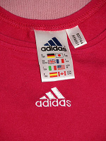 Отдается в дар Гимнастический купальник (детский) фирмы «Adidas»