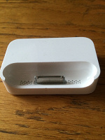 Отдается в дар Подставка зарядка для iPhone 3 или iPhone 4