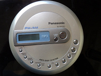 Отдается в дар CD-MP3-плеер Panasonic SL-SV550 в ремонтирующие ручки