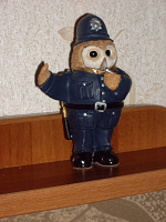 Отдается в дар статуэтка Сова полицейский