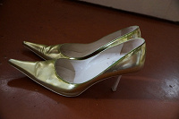 Отдается в дар «Золотые » туфли