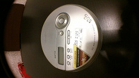 Отдается в дар CD-плеер SONY Walkman D-NE240