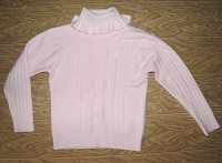 Отдается в дар Бледно-розовый свитерок на девочку