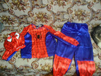 Отдается в дар Маскарадный костюм " Человек-паук"