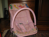 Отдается в дар Детский шезлонг HAPPY BABY