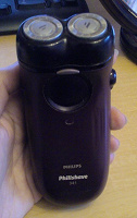 Отдается в дар Бритва Philips HQ 341