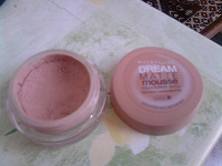 Отдается в дар тональный мусс dream matte mousse от maybelline