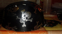 Отдается в дар пиратская шапочка