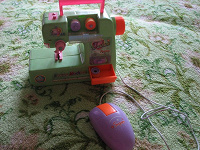 Отдается в дар Детская швейная машинка