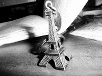 Отдается в дар Привет из Парижа
