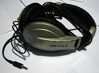 Отдается в дар наушники HB775