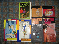 Отдается в дар книги в дорогу: 4 детектива и Co