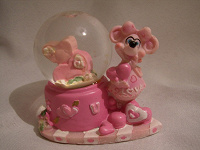 Отдается в дар Сувенир — розовая мышка.