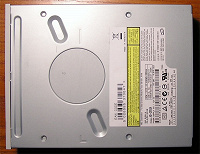 Отдается в дар CD DVD reader IDE (б/у)
